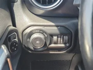 2020 Jeep Wrangler Unlimited Sahara Altitude - Photo 24