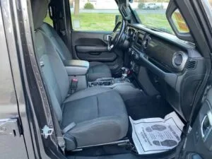 2020 Jeep Wrangler Unlimited Sahara - Photo 8
